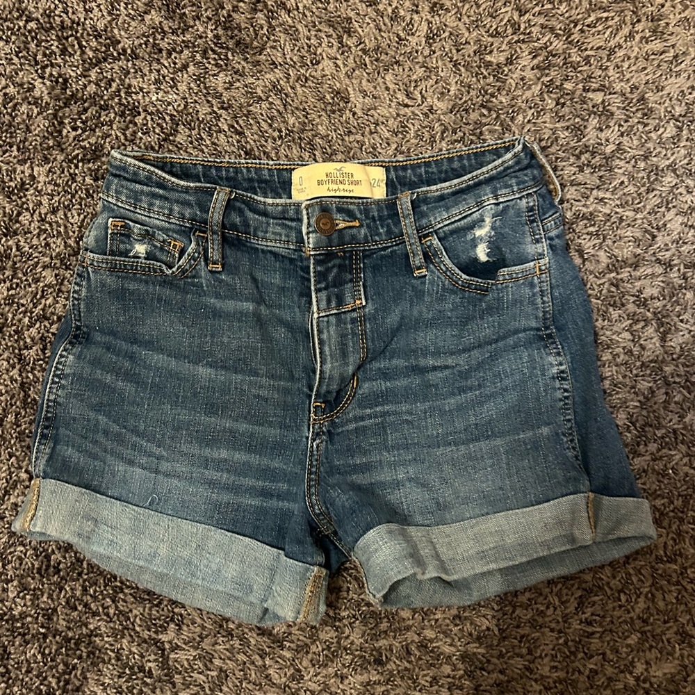Hollister BF shorts